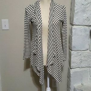 💚Lily white cardigan